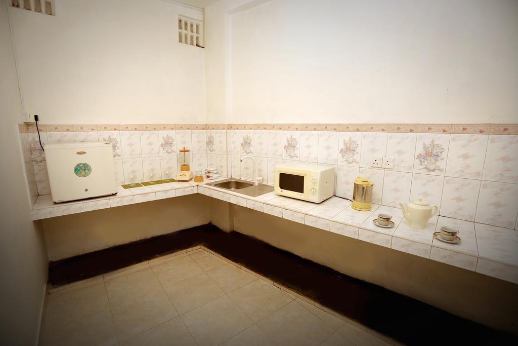 Travellers Home キャンディー エクステリア 写真