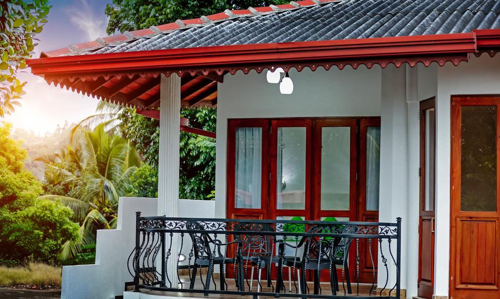 Travellers Home キャンディー エクステリア 写真